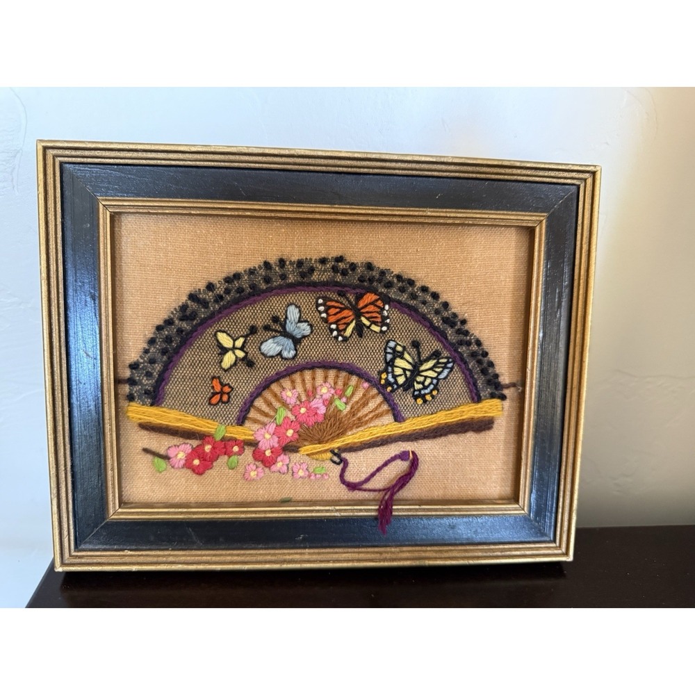 1981 Jiffy Stitchery Embroidered‎ Black White Lace Fan Butterflies Framed Mexico